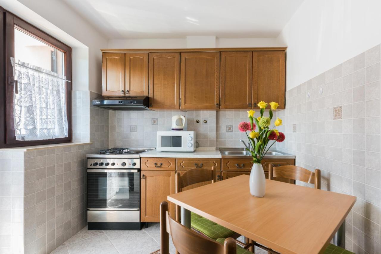 Kamelija Apartamento Rovinj Exterior foto